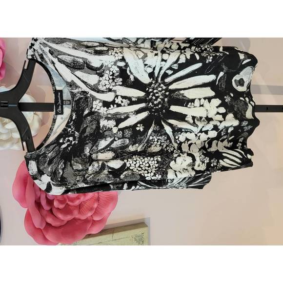 NEW CLAIRE DESJARDINS garden in black and white top in black and white - Picture 1 of 1